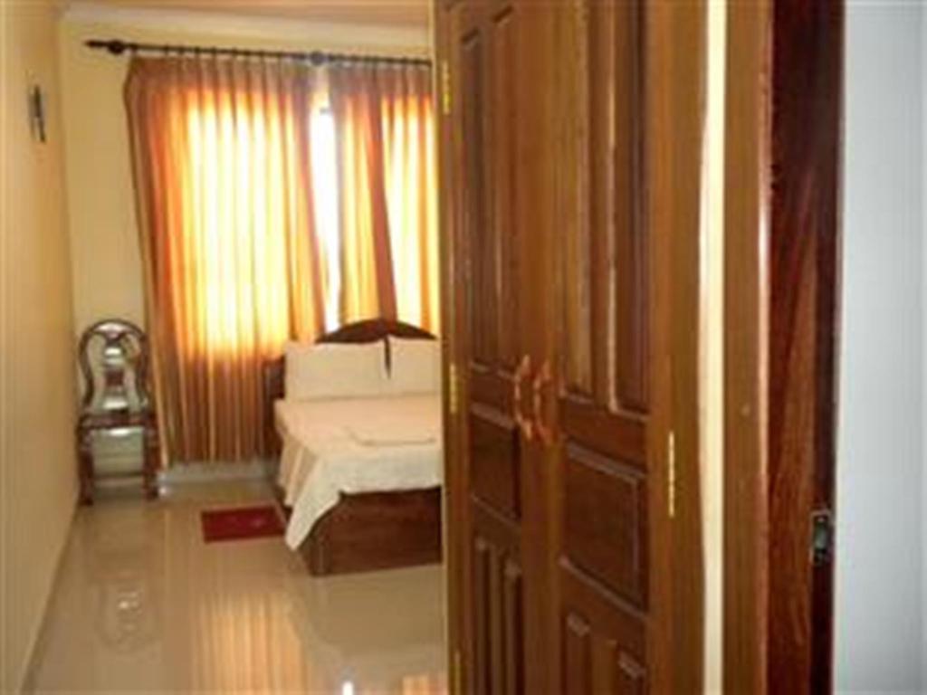 Nyny Hotel Kampot Cameră foto